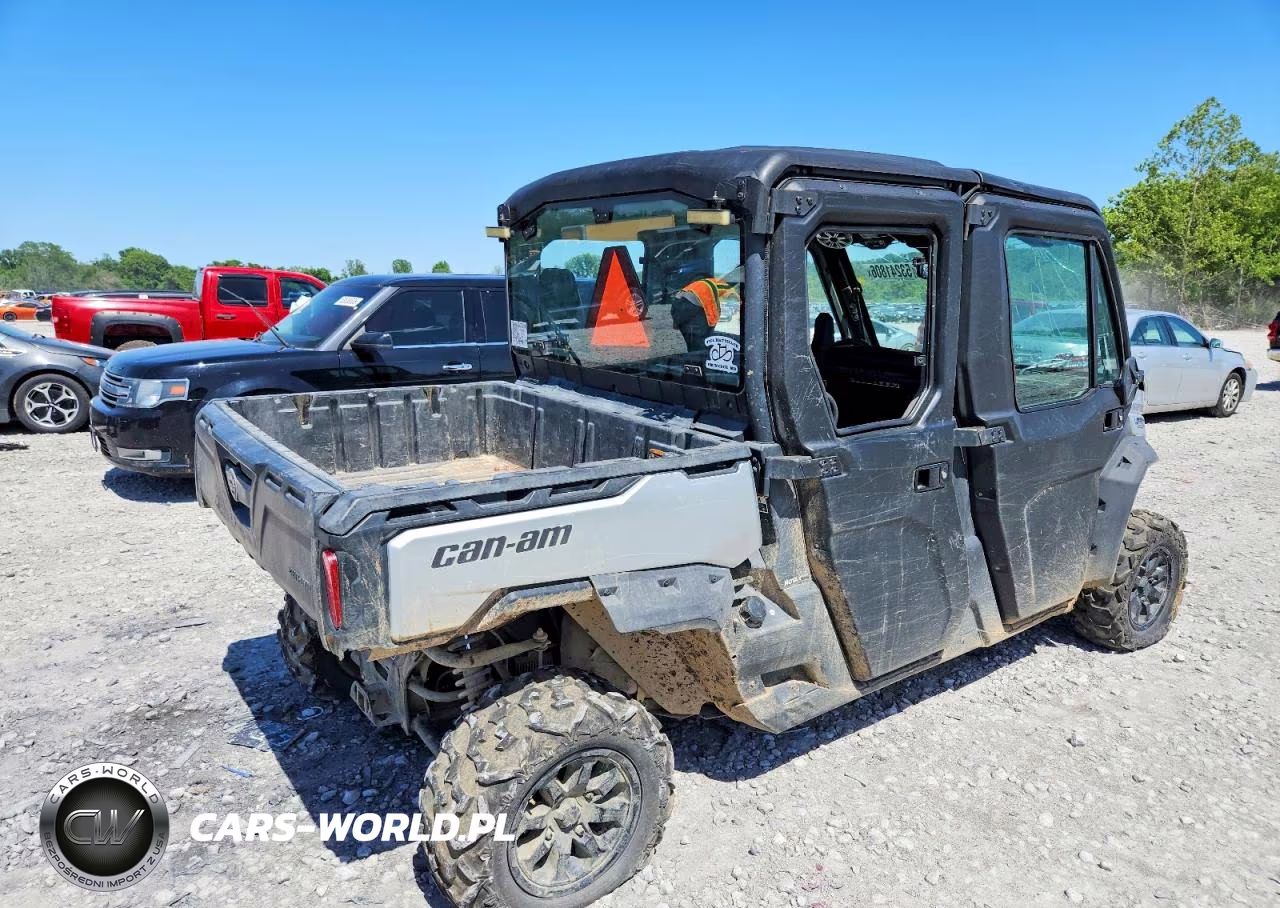 2021 Can-Am Defender Utility Vehicle VIN:3JBUUAX45MK003983 - 4