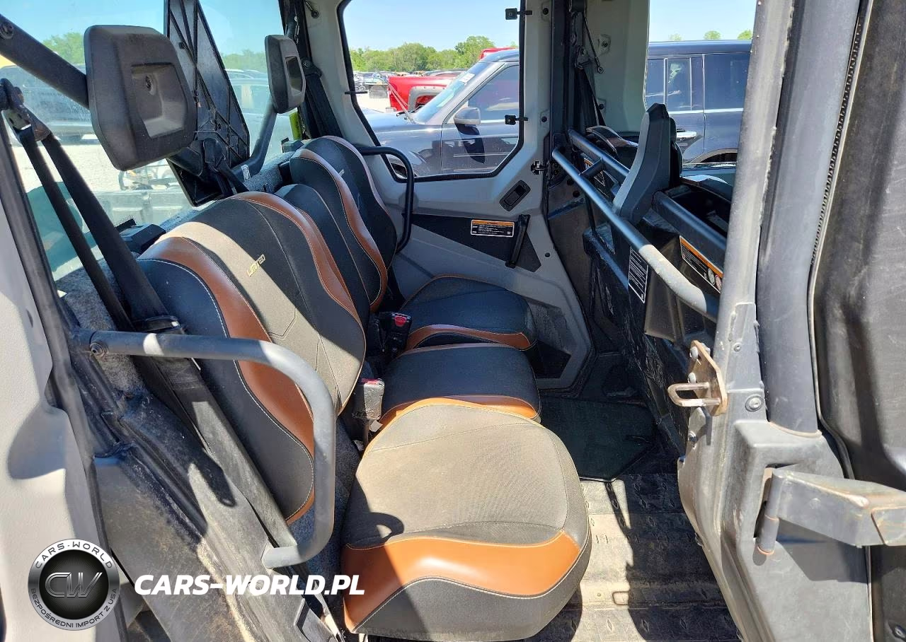 2021 Can-Am Defender Utility Vehicle VIN:3JBUUAX45MK003983 - 6