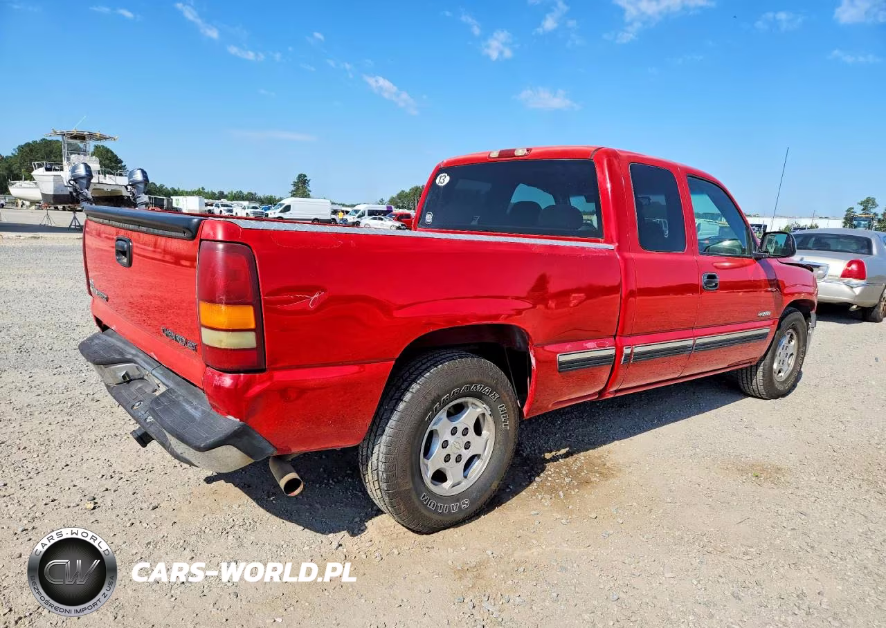 2000 Chevrolet Silverado C1500 VIN:1GCEC19T2YZ157813 - 3