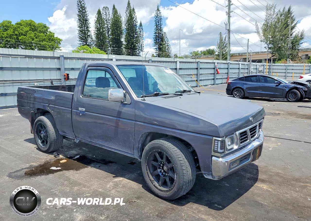 1996 Nissan Truck Xe VIN:1N6SD11S5TC304301 - 4