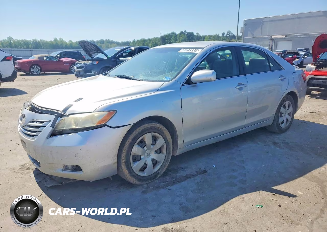 2009 Toyota Camry Le – zdjęcie 1 z 12