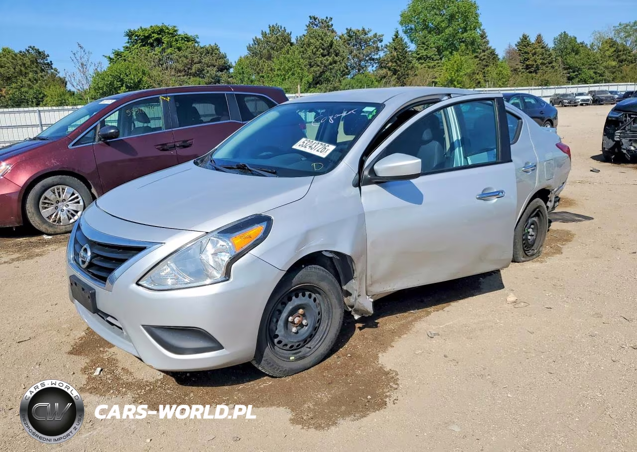 2019 Nissan Versa Sv