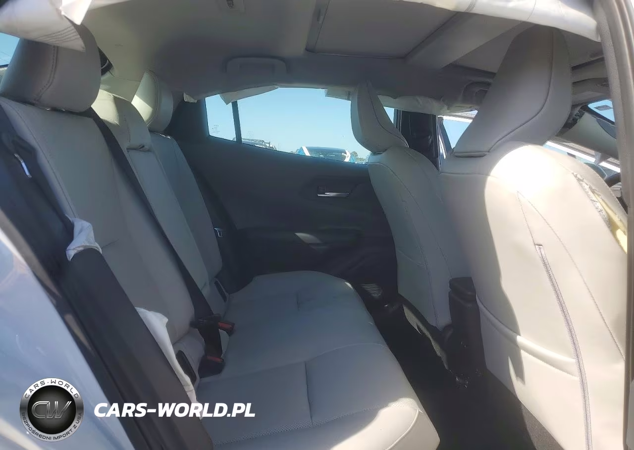 2024 Toyota Prius Limited VIN:JTDACAAU0R3034650 - 10