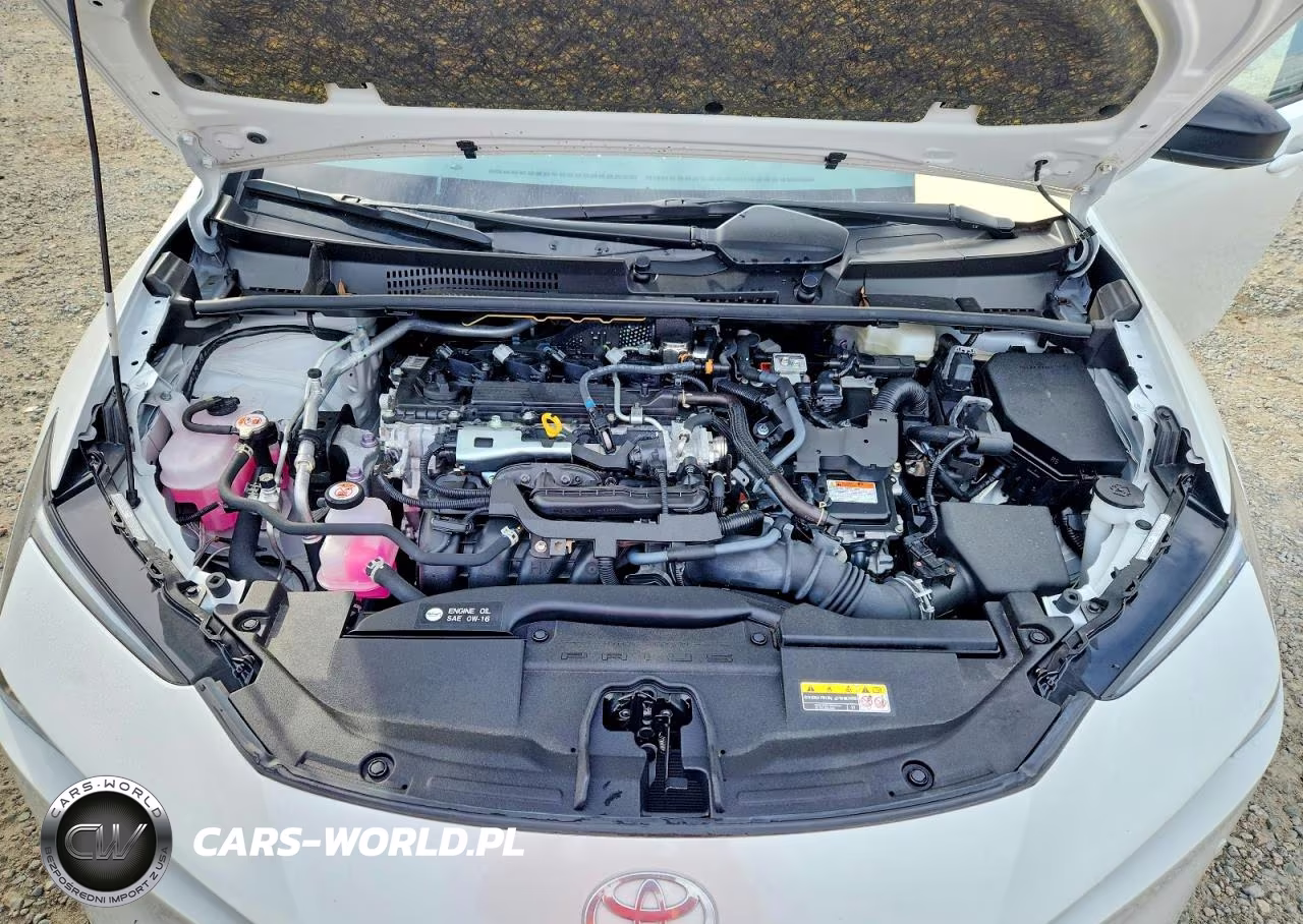 2024 Toyota Prius Limited VIN:JTDACAAU0R3034650 - 11