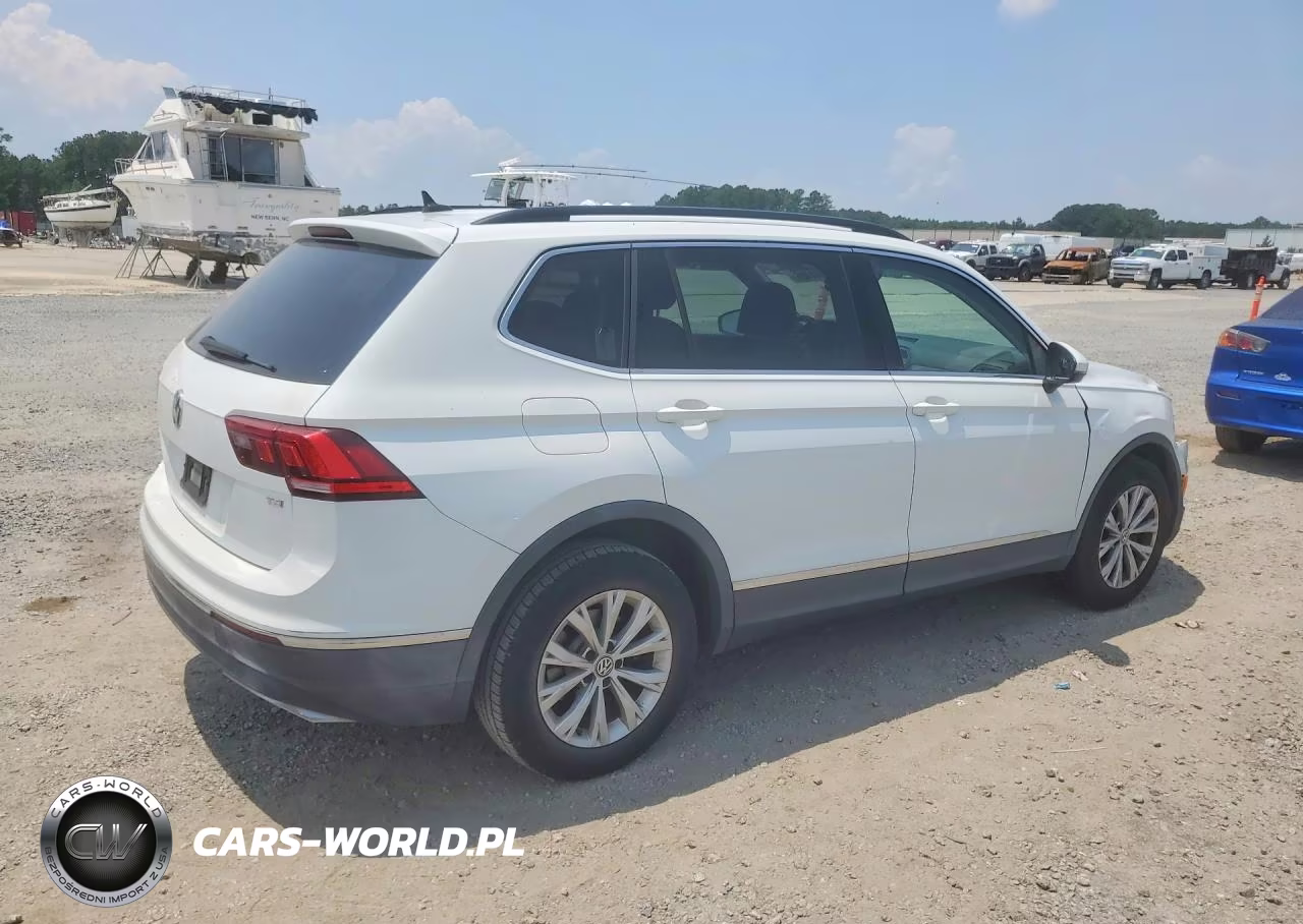 2018 Volkswagen Tiguan Se VIN:3VV3B7AX7JM073958 - 3