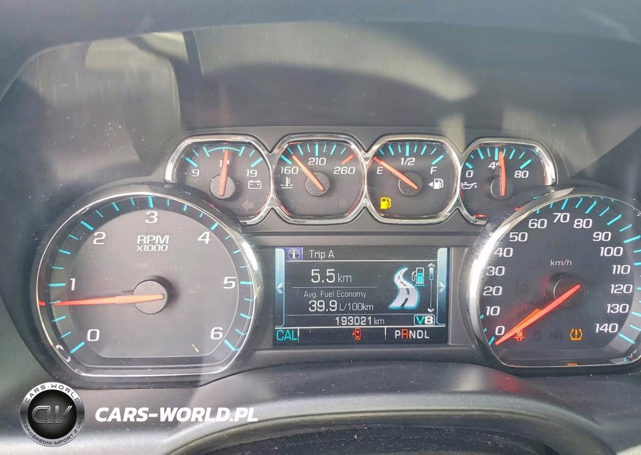 2018 Chevrolet Silverado C1500 Lt VIN:3GCPCREC3JG167463 - 9