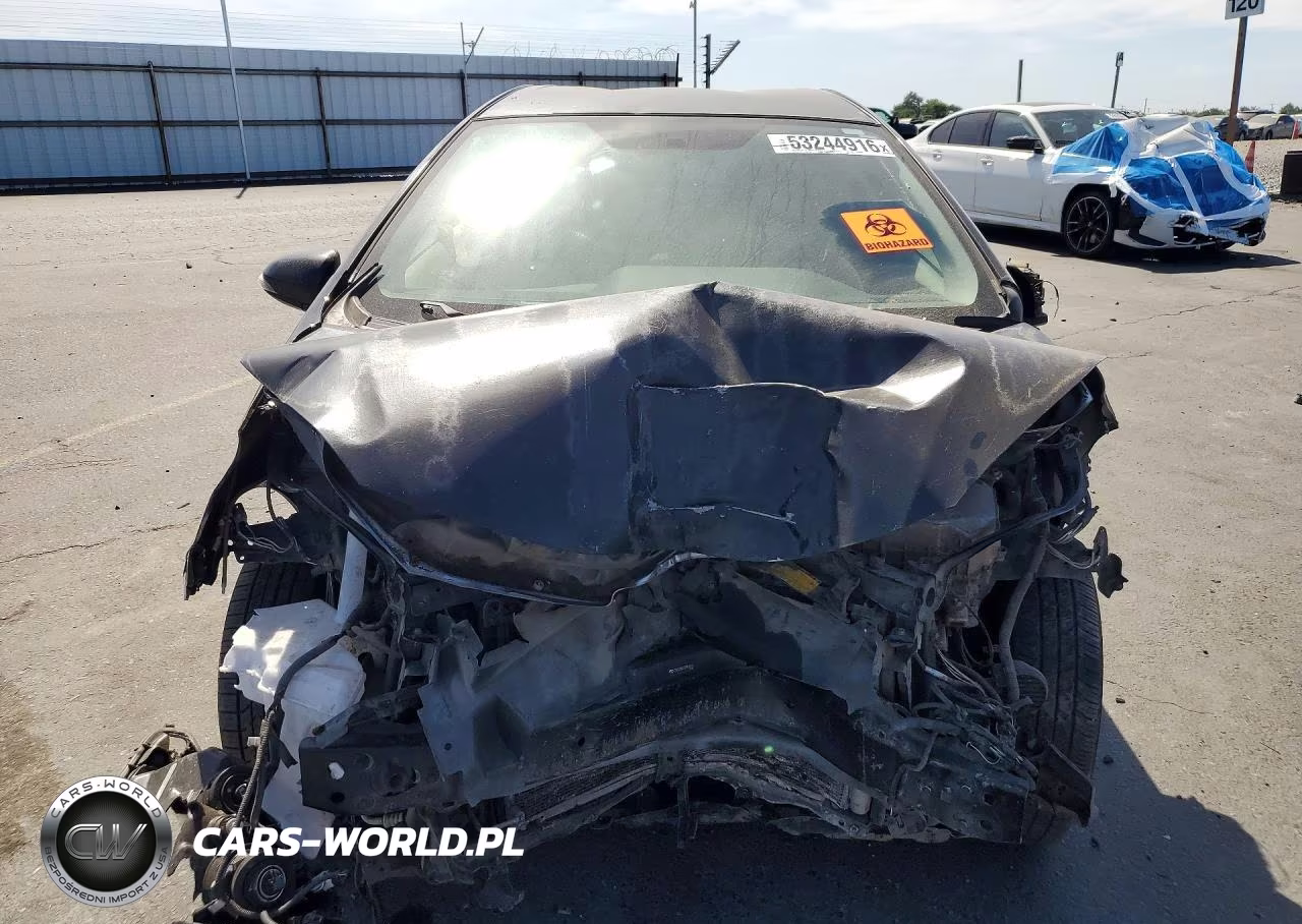 2013 Toyota Prius C One VIN:JTDKDTB31D1554816 - 5