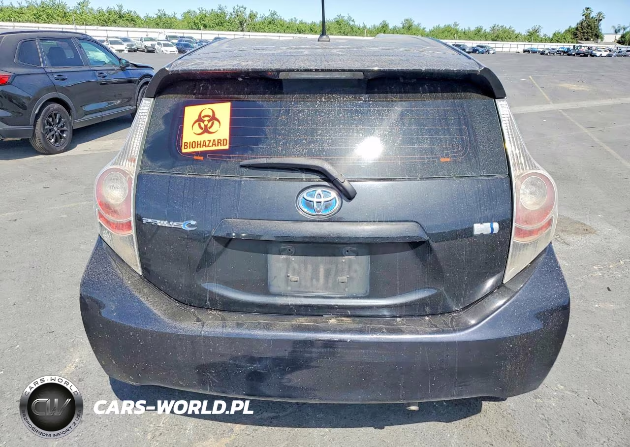 2013 Toyota Prius C One VIN:JTDKDTB31D1554816 - 6