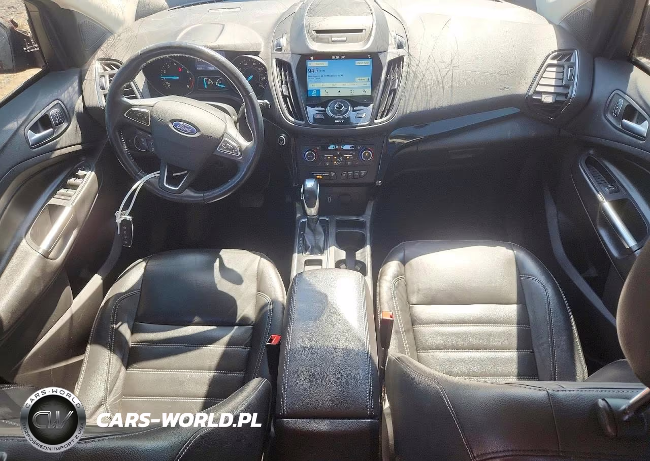 2018 Ford Escape Titanium VIN:1FMCU0J96JUA74673 - 8