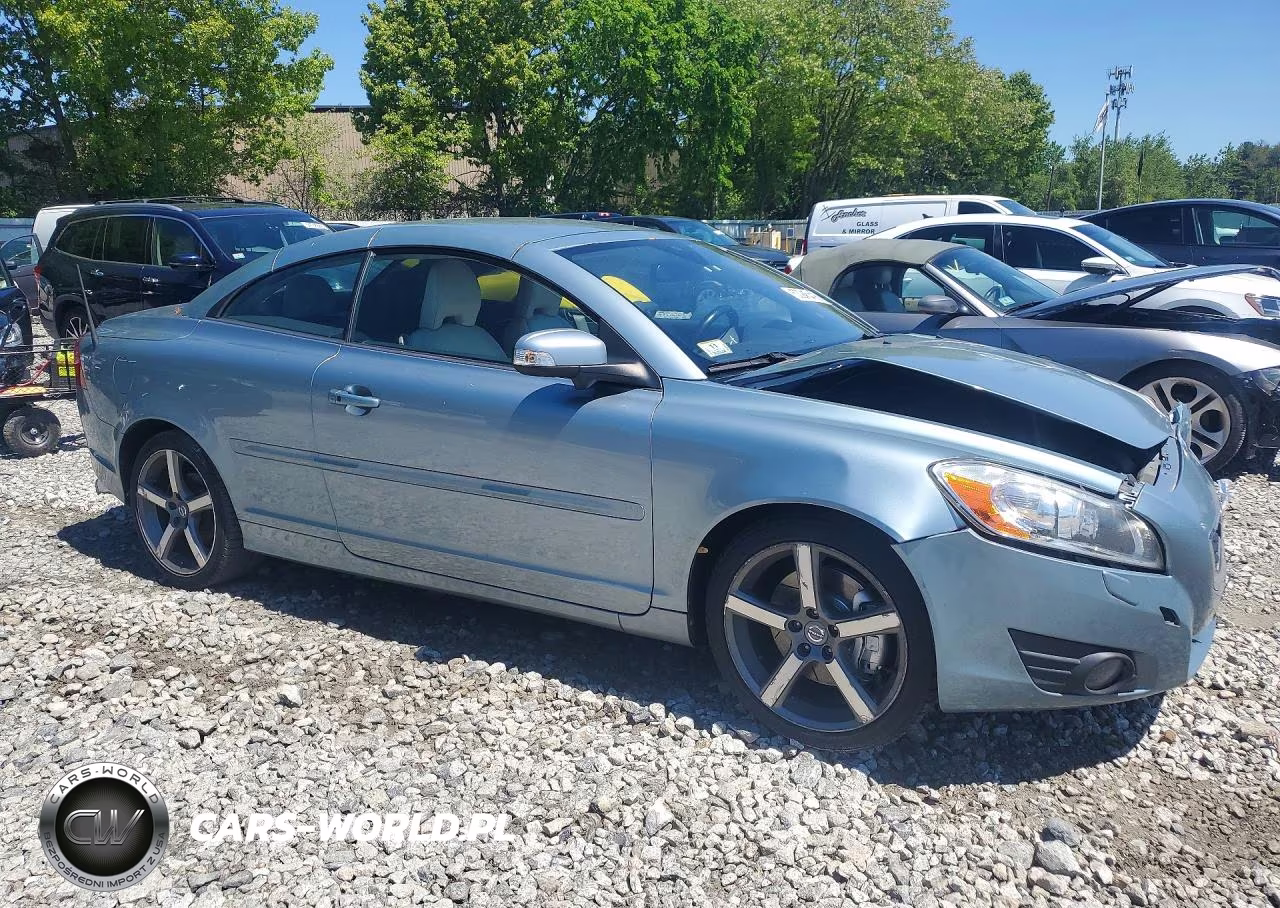 2011 Volvo C70 T5 VIN:YV1672MC3BJ110196 - 4