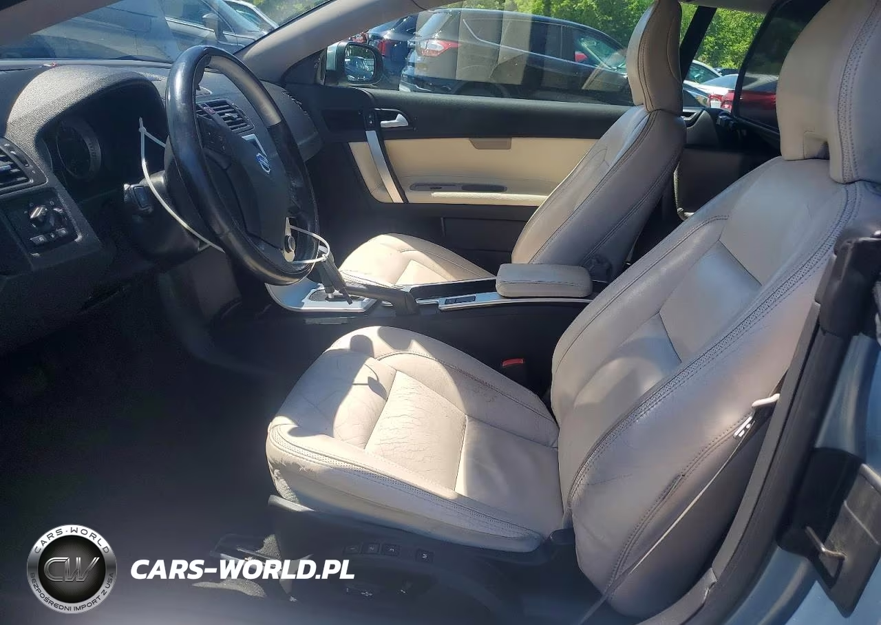 2011 Volvo C70 T5 VIN:YV1672MC3BJ110196 - 7