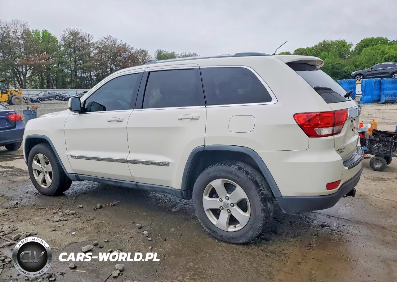 2011 Jeep Grand Cherokee Laredo VIN:1J4RR4GG4BC731405 - 2