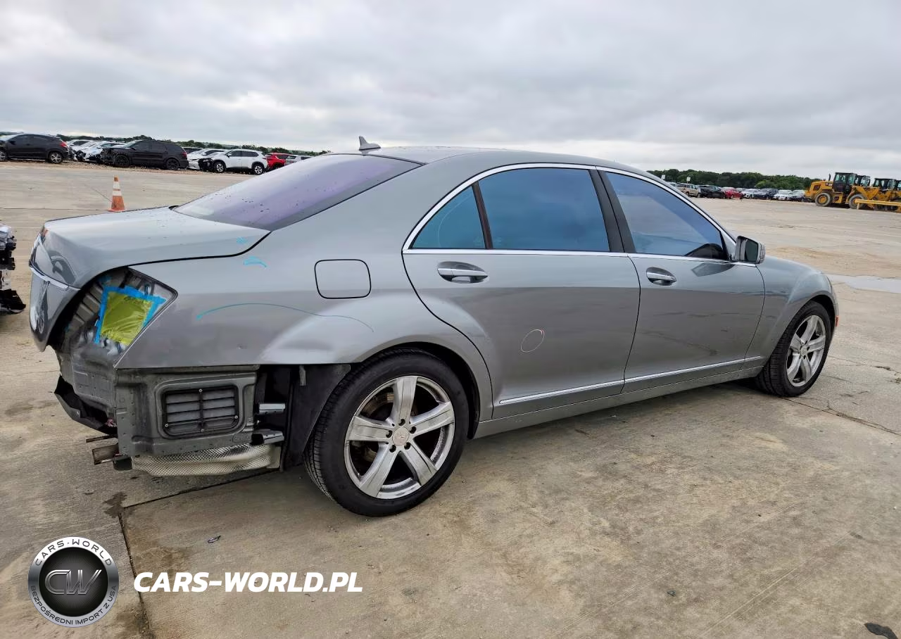 2011 Mercedes-Benz S-Class VIN:WDDNG7BB6BA416131 - 3