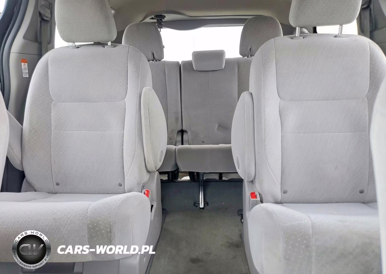 2015 Toyota Sienna Le VIN:5TDJK3DC9FS113603 - 10