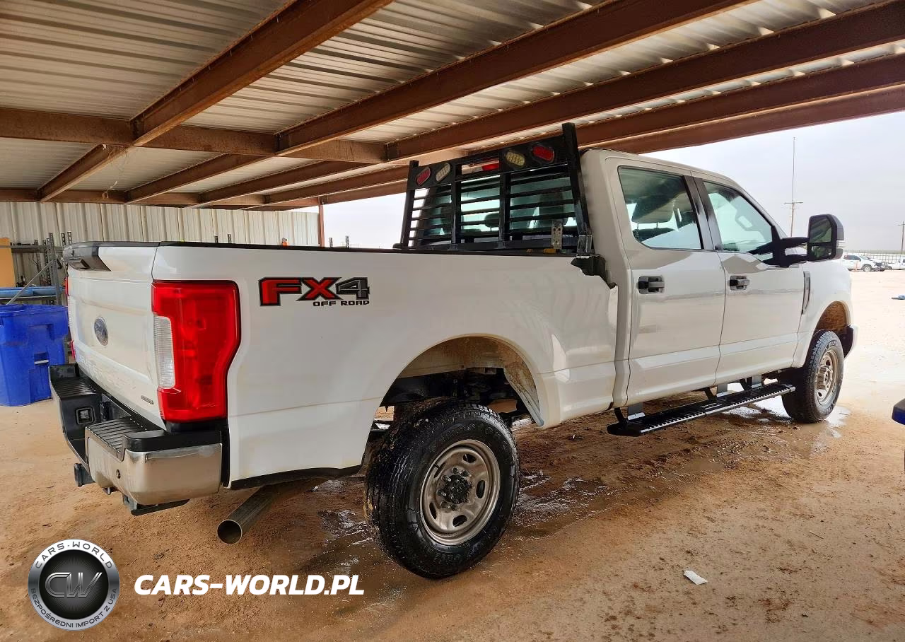 2019 Ford F250 Super Duty VIN:1FT7W2B65KEG54816 - 3