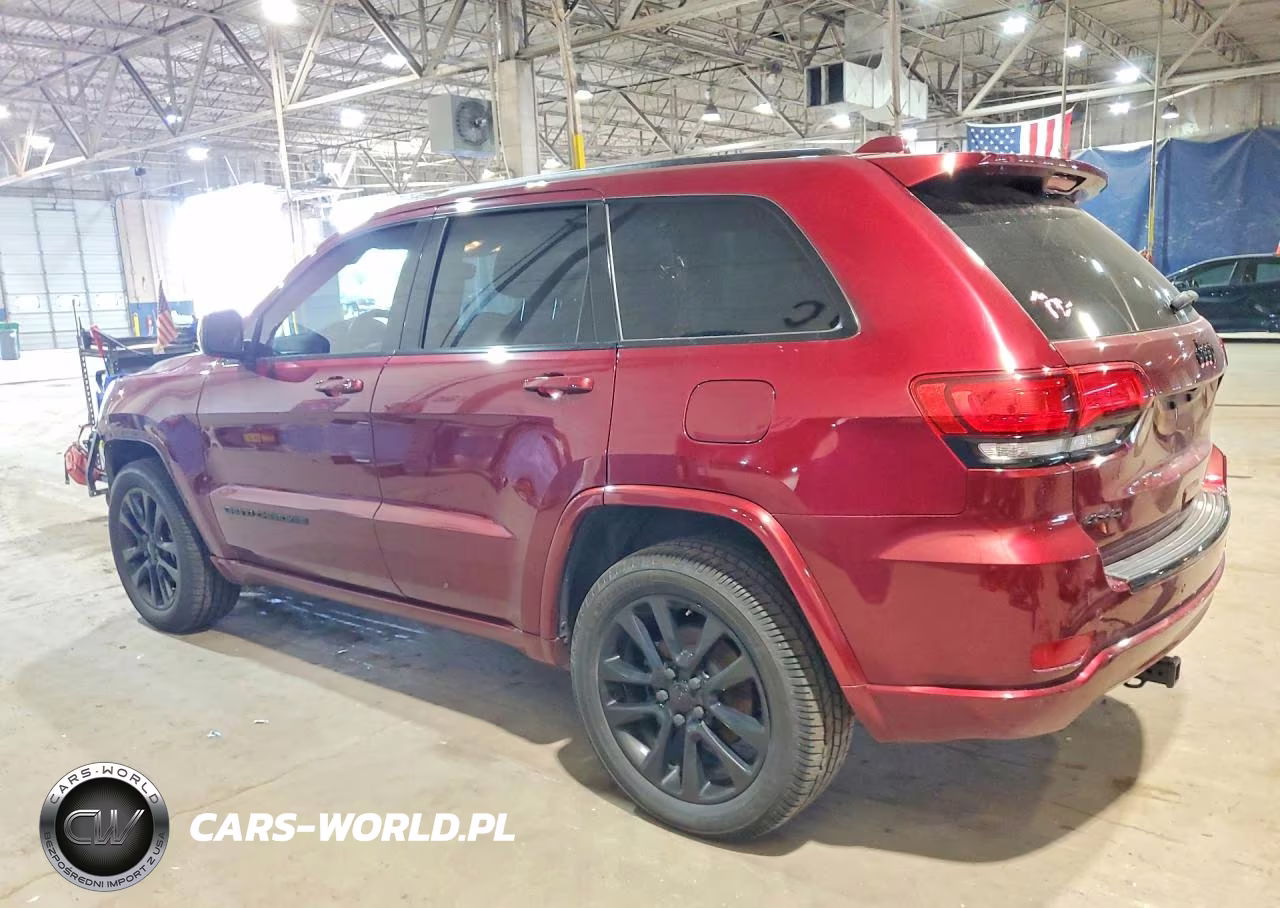 2018 Jeep Grand Cherokee Laredo VIN:1C4RJFAG3JC320058 - 2