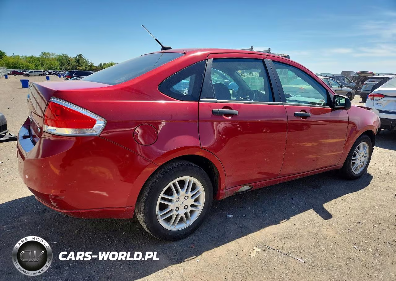 2010 Ford Focus Se VIN:1FAHP3FN9AW238985 - 3