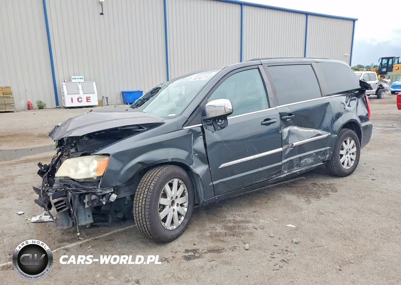 2011 Chrysler Town & Country Touring L – zdjęcie 1 z 14