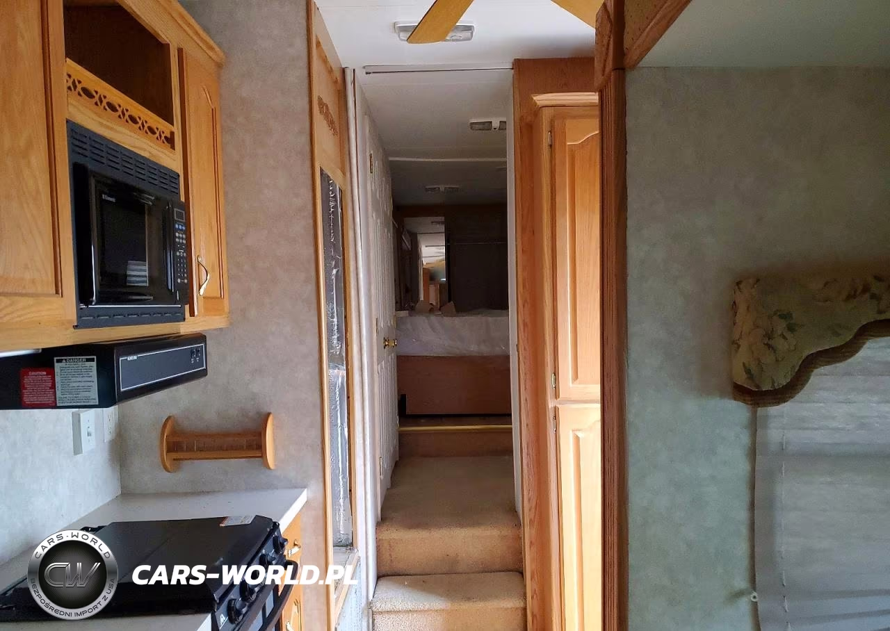 2003 Hitchhiker Camper VIN:1C932FR093A023346 - 5