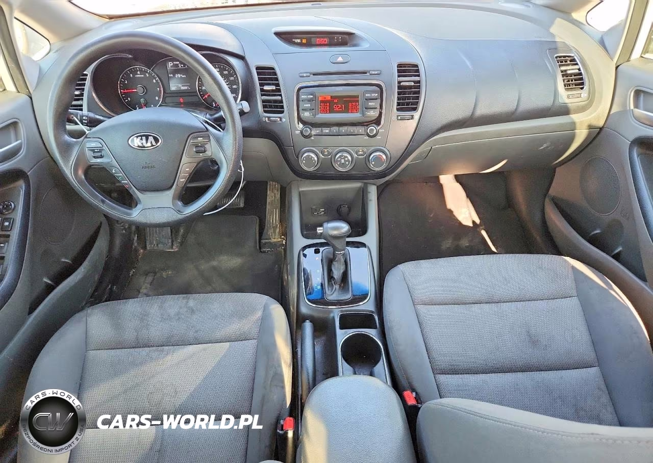 2017 Kia Forte Lx VIN:3KPFK4A75HE022134 - 9