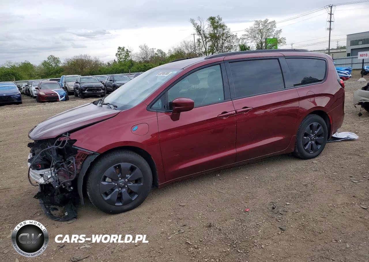 2020 Chrysler Pacifica Hybrid Touring L – zdjęcie 1 z 13