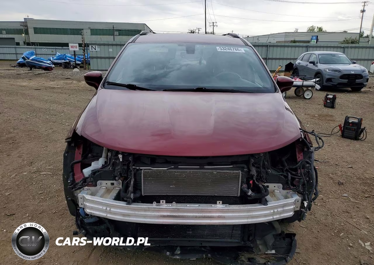2020 Chrysler Pacifica Hybrid Touring L VIN:2C4RC1L70LR288139 - 5
