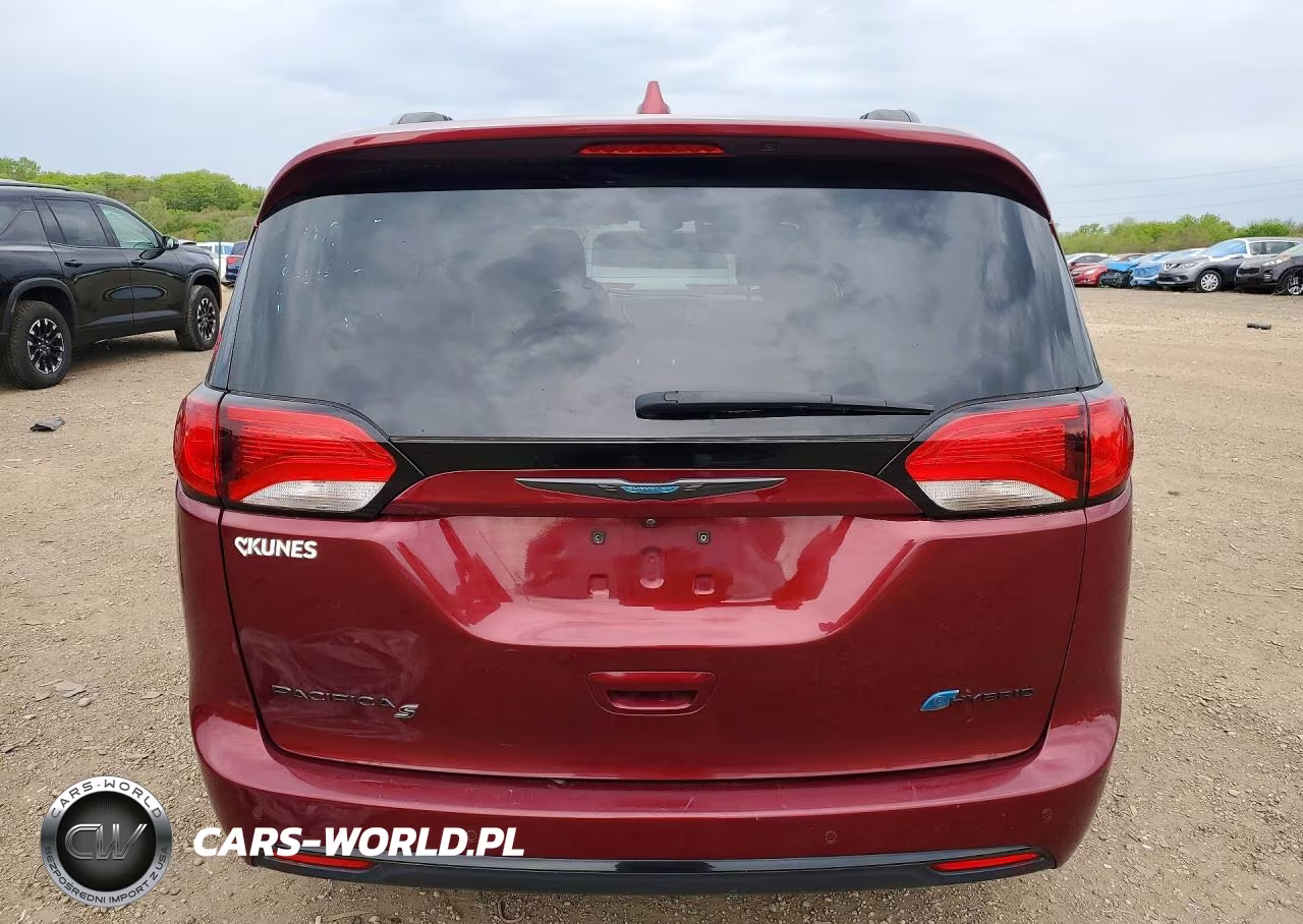 2020 Chrysler Pacifica Hybrid Touring L VIN:2C4RC1L70LR288139 - 6