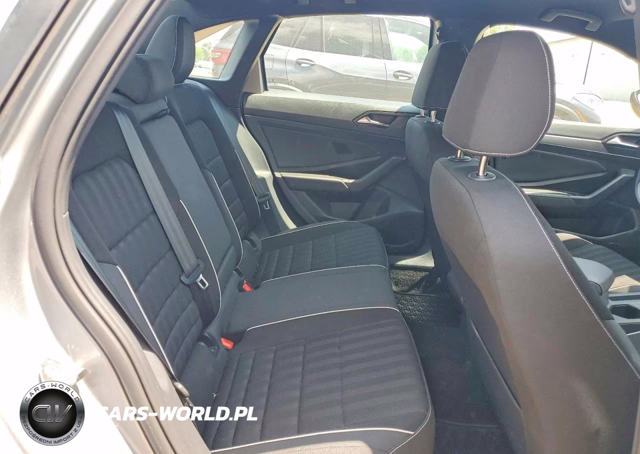 2023 Volkswagen Jetta Sport VIN:3VWBM7BU9PM028244 - 10
