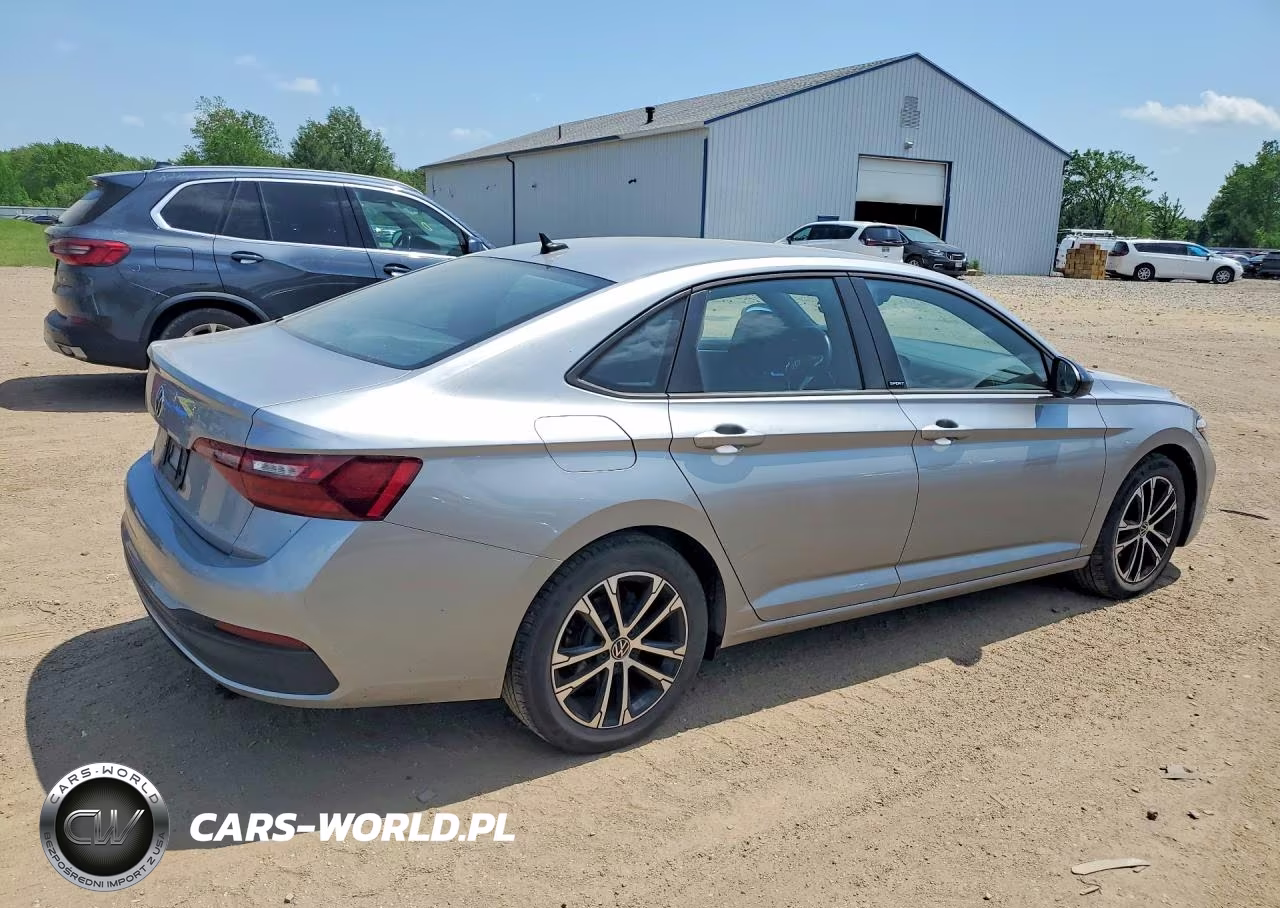 2023 Volkswagen Jetta Sport VIN:3VWBM7BU9PM028244 - 3