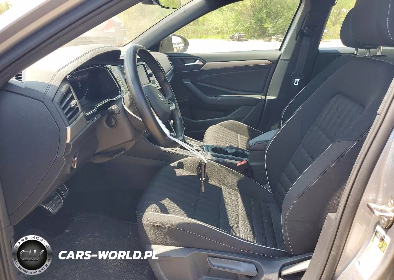 2023 Volkswagen Jetta Sport VIN:3VWBM7BU9PM028244 - 7