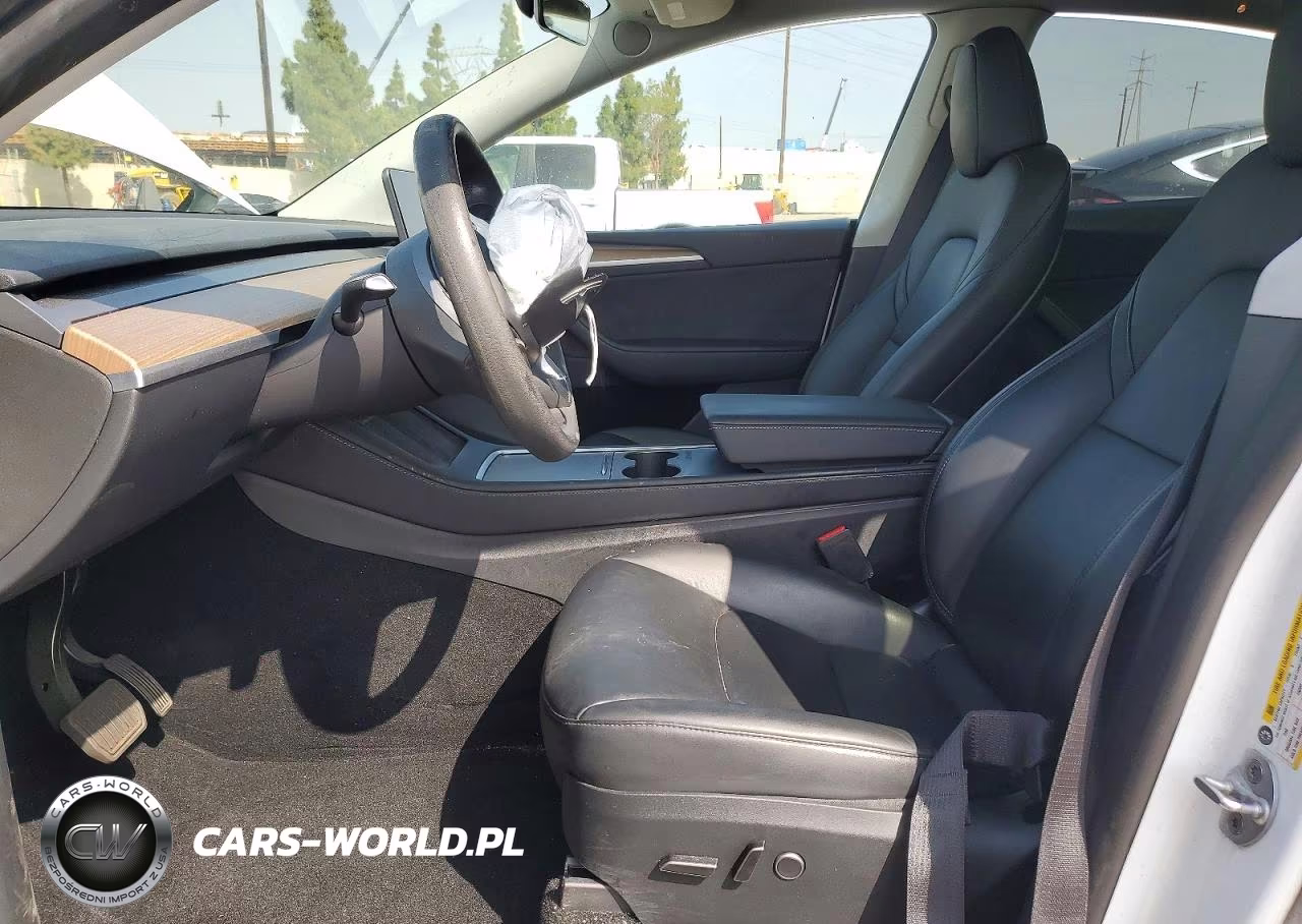 2023 Tesla Model Y VIN:7SAYGDEE4PA121362 - 7