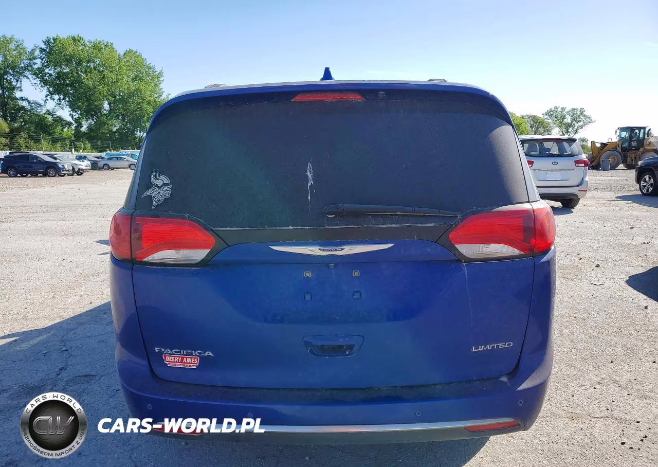 2020 Chrysler Pacifica Limited VIN:2C4RC1GG3LR229936 - 6