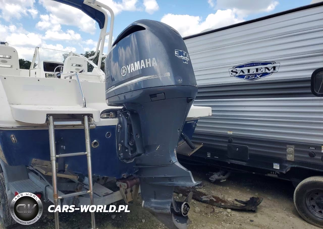 2012 Everglades Trident VIN:RJDW0001H112 - 9