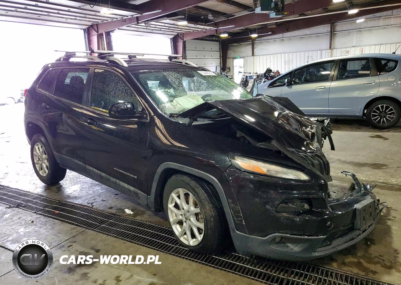 2014 Jeep Cherokee Latitude VIN:1C4PJMCB0EW211932 - 4