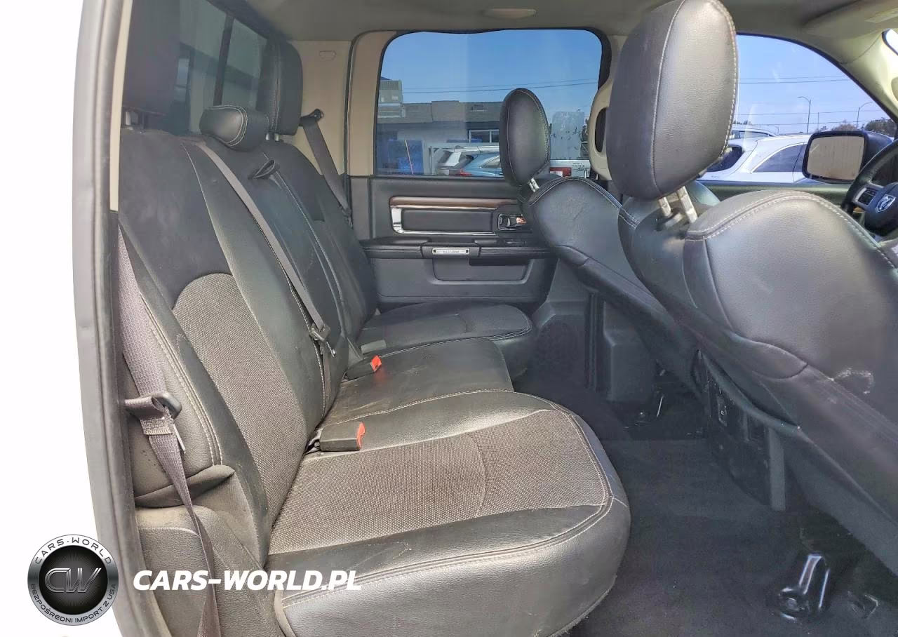 2015 Ram 1500 Laramie VIN:1C6RR6NM4FS590056 - 10
