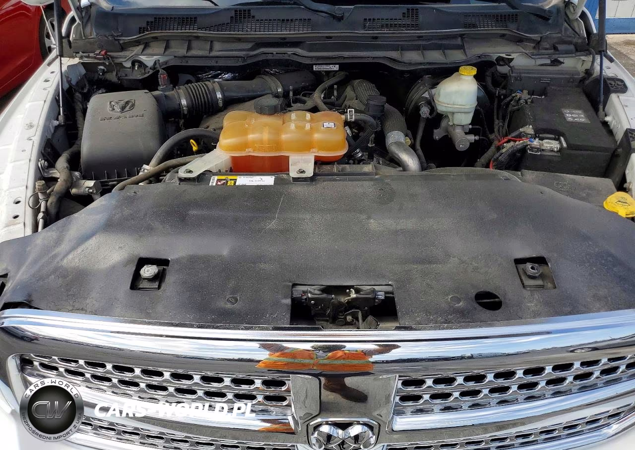 2015 Ram 1500 Laramie VIN:1C6RR6NM4FS590056 - 11
