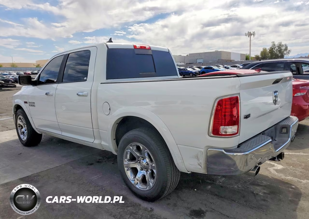 2015 Ram 1500 Laramie VIN:1C6RR6NM4FS590056 - 2