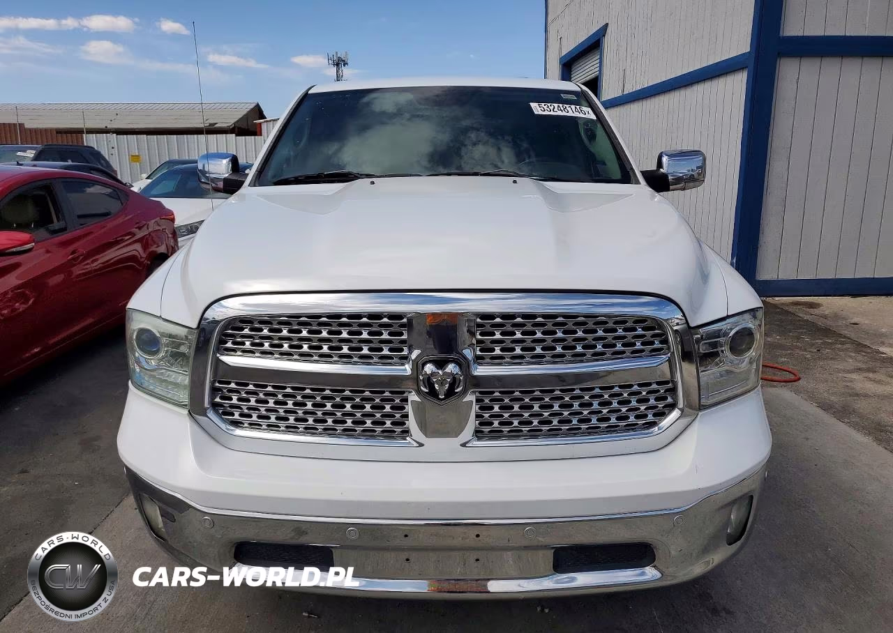 2015 Ram 1500 Laramie VIN:1C6RR6NM4FS590056 - 5