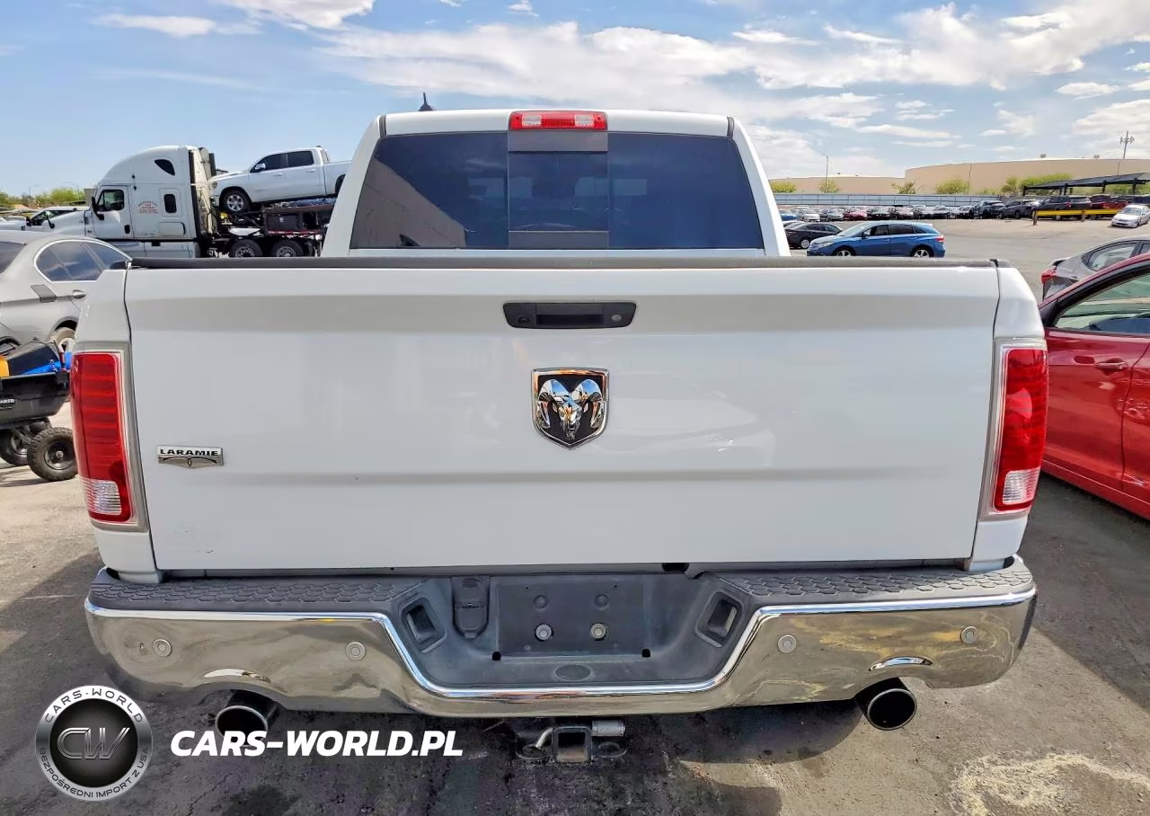 2015 Ram 1500 Laramie VIN:1C6RR6NM4FS590056 - 6