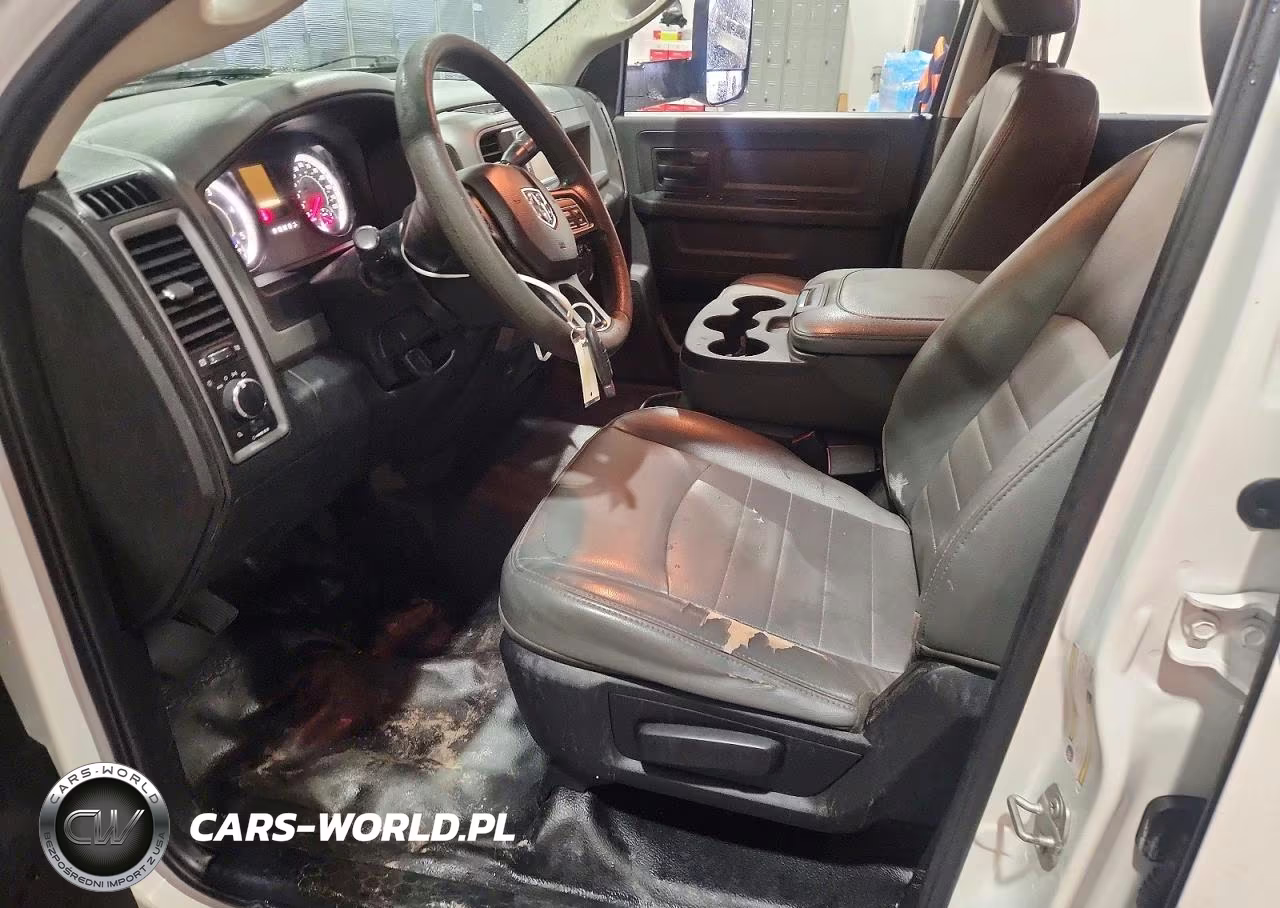 2018 Ram 3500 St VIN:3C63RPGL2JG103355 - 7