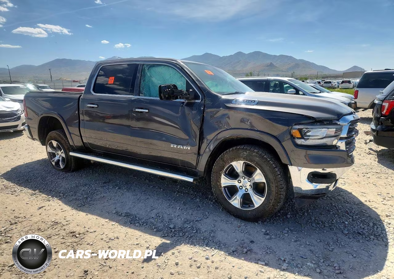 2022 Ram 1500 Laramie VIN:1C6SRFJT9NN282120 - 4