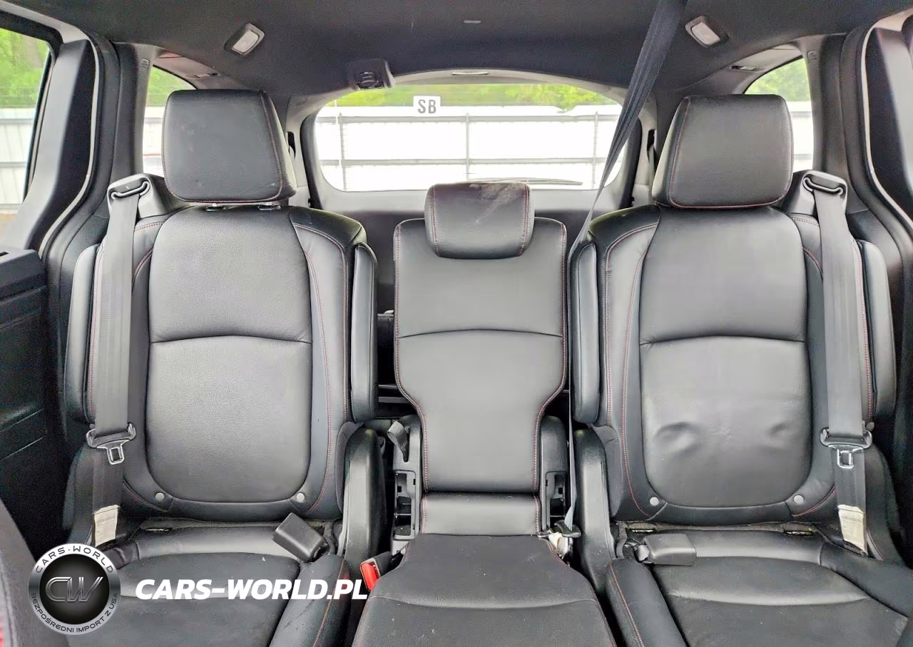 2023 Honda Odyssey Sport-L VIN:5FNRL6H72PB013699 - 10