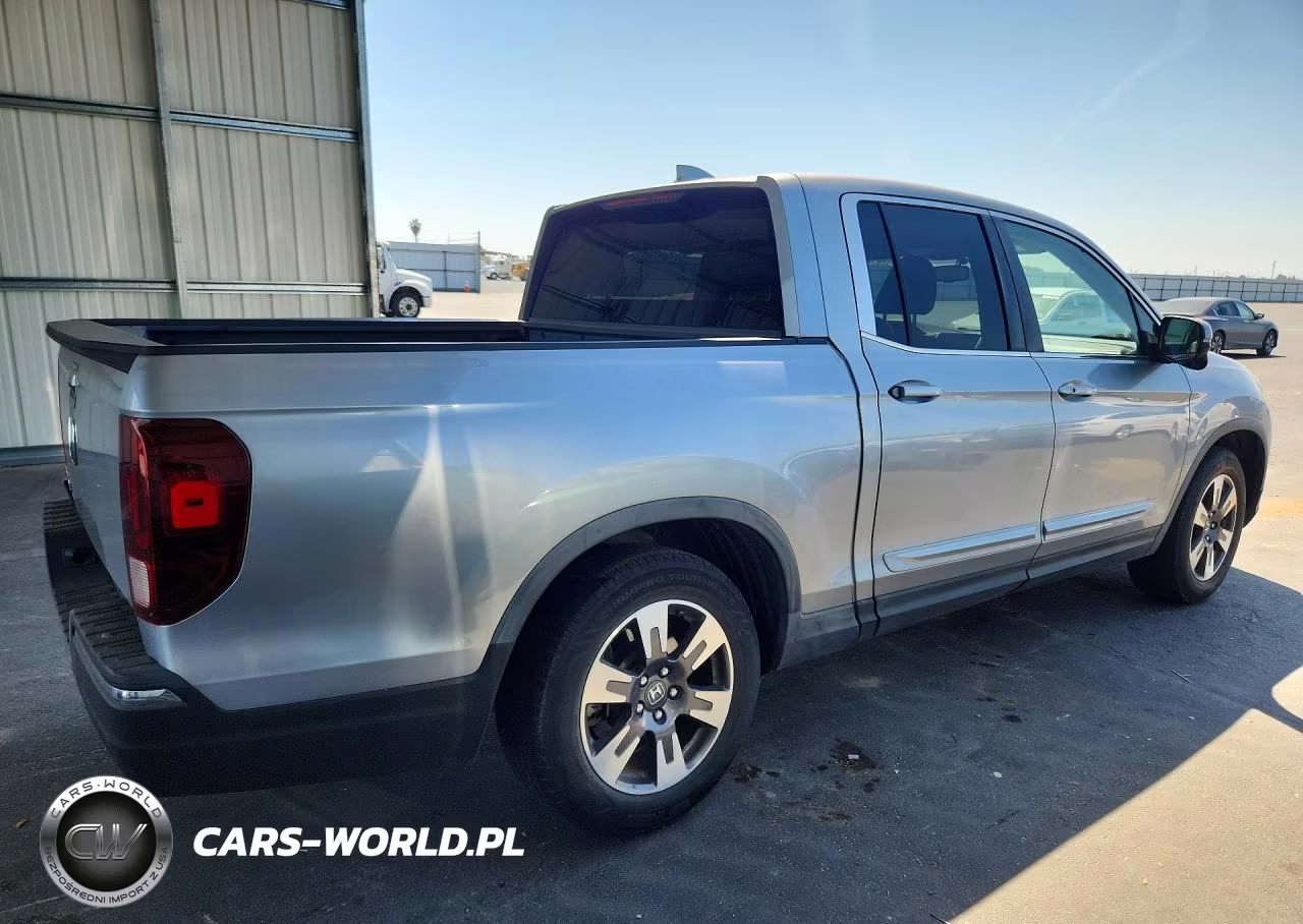 2017 Honda Ridgeline Rtl VIN:5FPYK2F66HB010539 - 3
