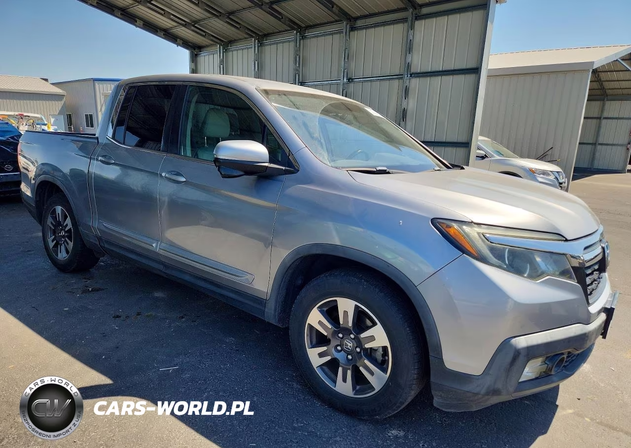 2017 Honda Ridgeline Rtl VIN:5FPYK2F66HB010539 - 4