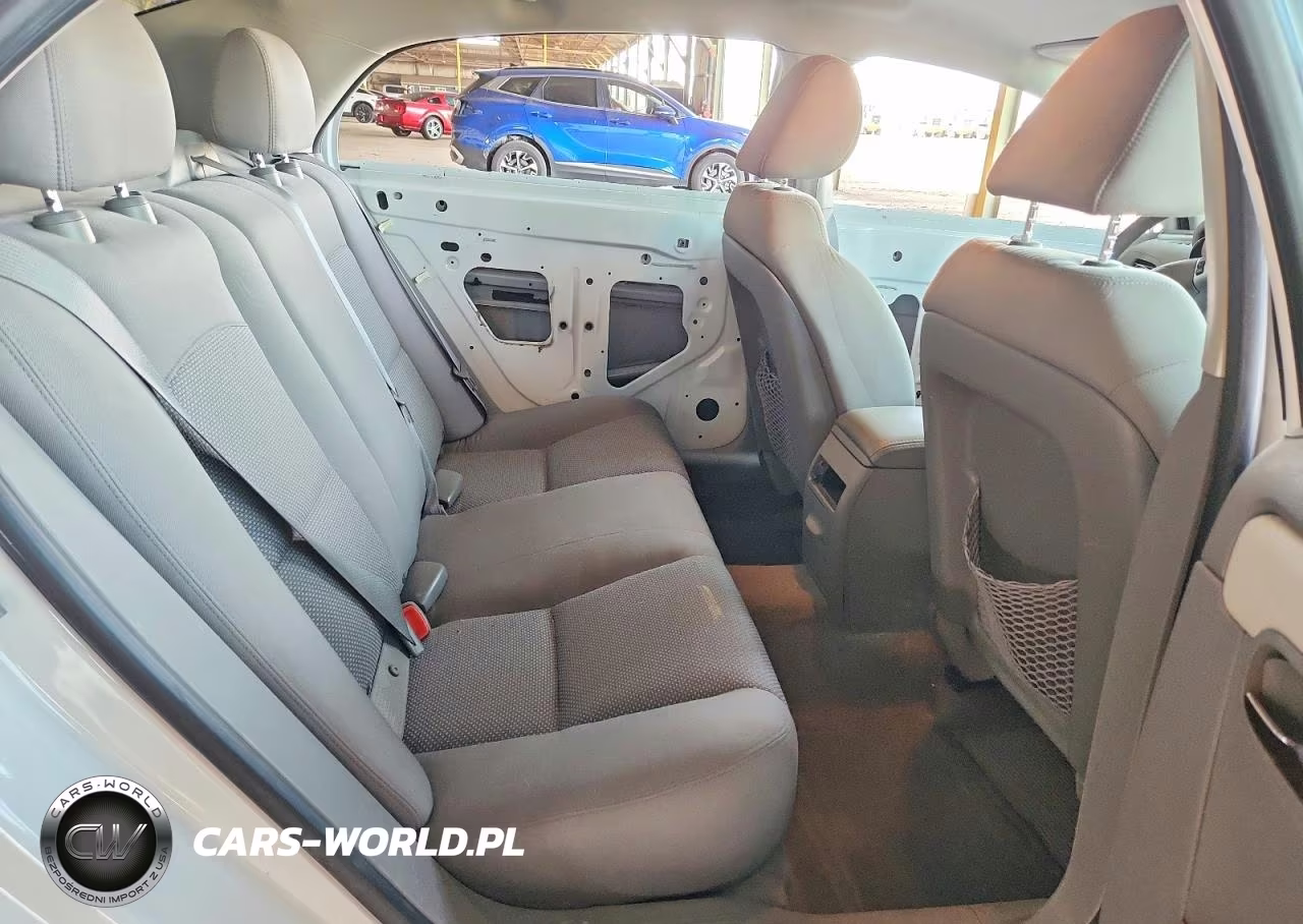 2012 Chevrolet Malibu Ls VIN:1G1ZA5E03CF261675 - 10