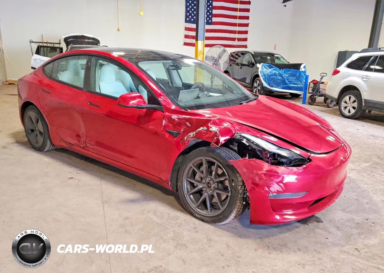 2023 Tesla Model 3 VIN:5YJ3E1EB2PF635912 - 4