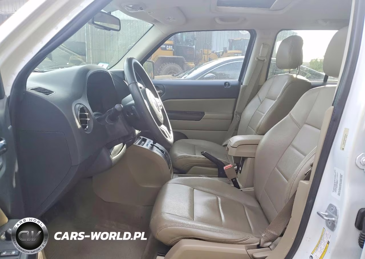 2014 Jeep Patriot Latitude VIN:1C4NJPFA0ED679361 - 7