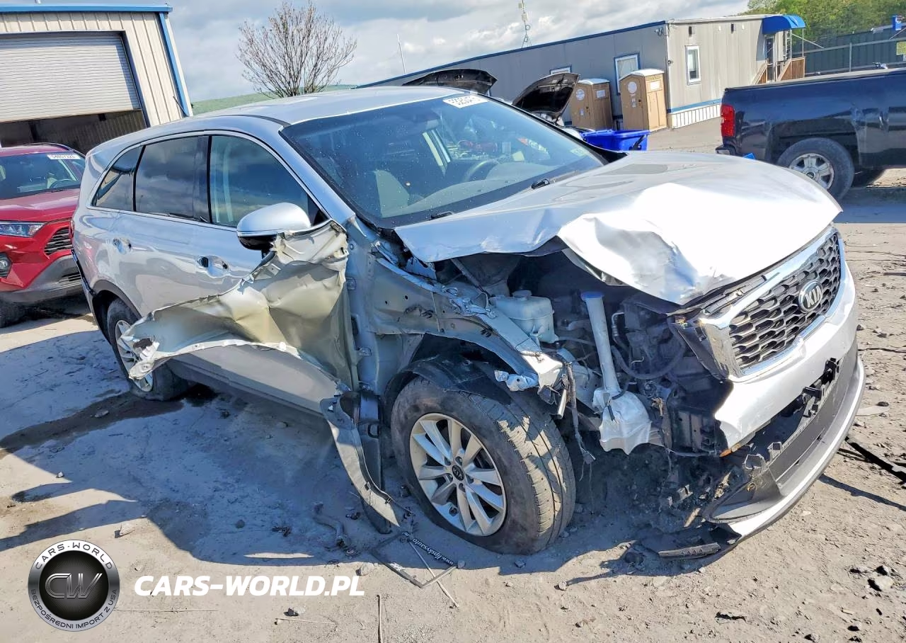 2019 Kia Sorento Lx VIN:5XYPGDA37KG571007 - 4
