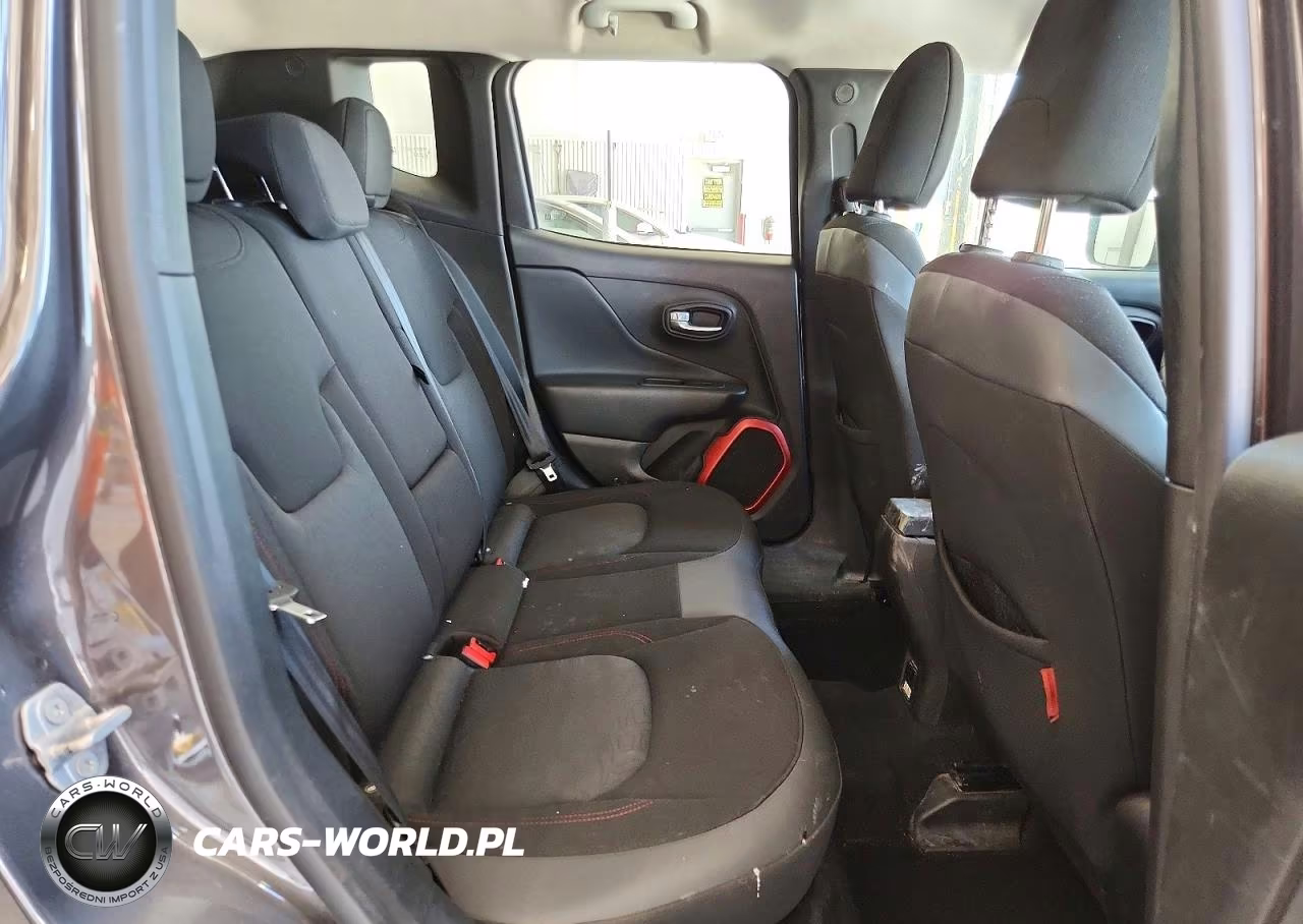 2017 Jeep Renegade Trailhawk VIN:ZACCJBCB2HPG11284 - 10