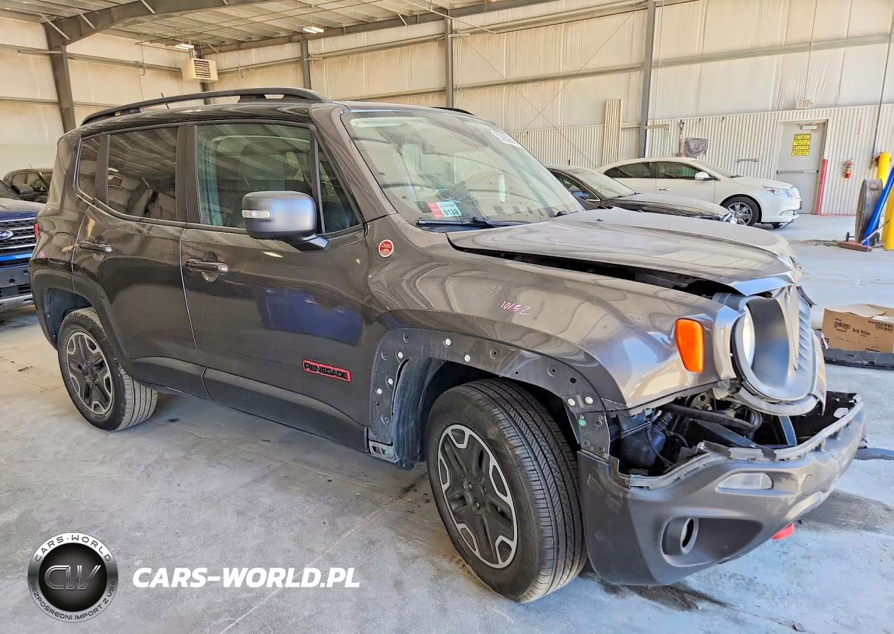 2017 Jeep Renegade Trailhawk VIN:ZACCJBCB2HPG11284 - 4